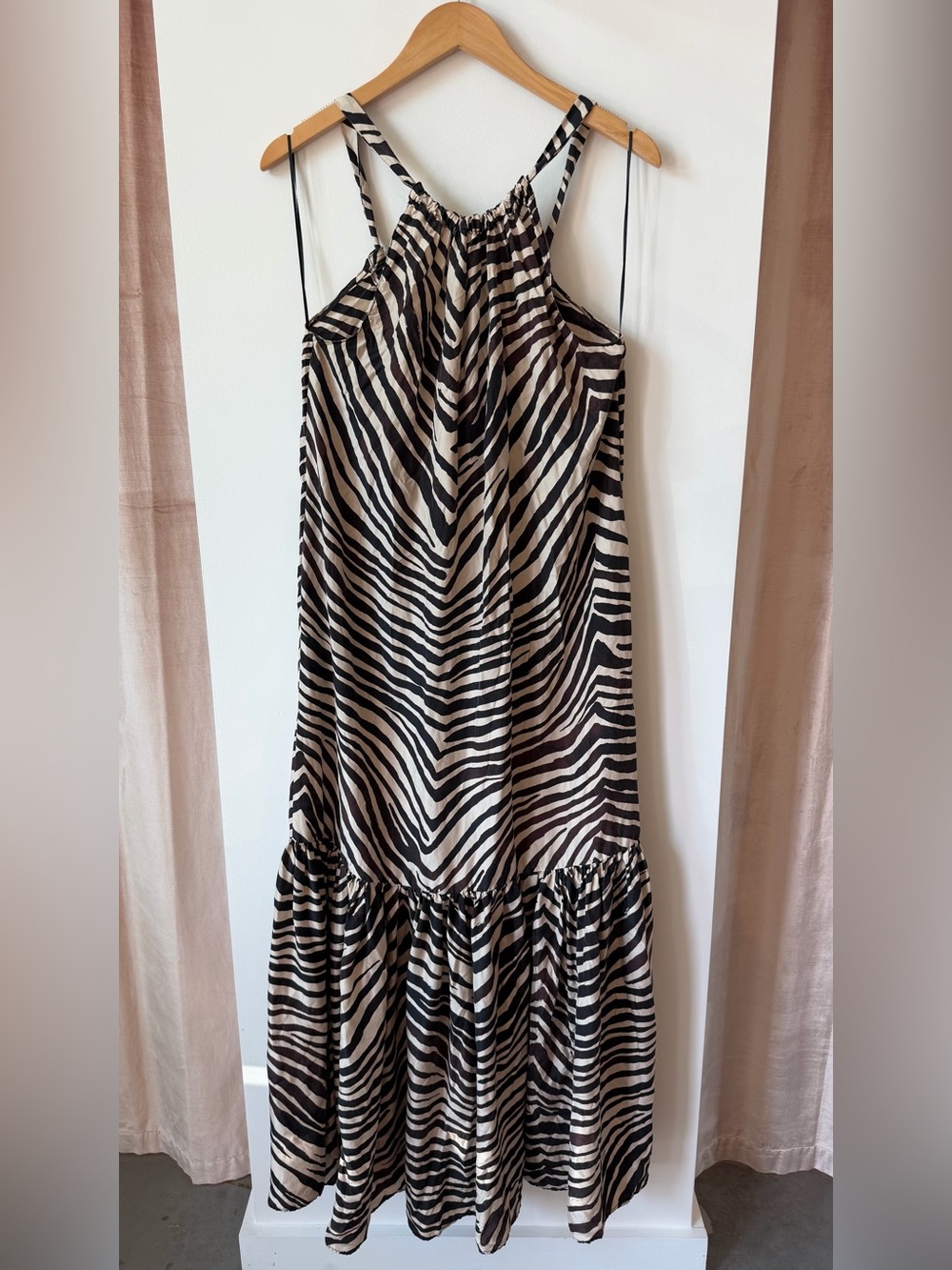 Banana Republic Fino 100% Silk Zebra Tiered Maxi Dress – Size M